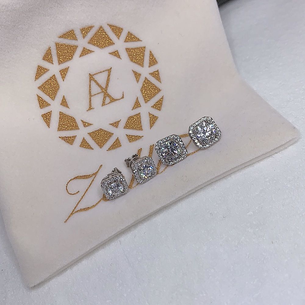 Square halo round brilliant diamond earrings - Picture 4 of 12